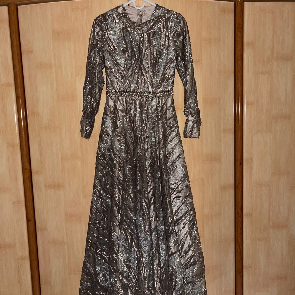 Elegant Fancy Modest Full Length Dusty Muave/Rose Gold Sequin Evening Gown